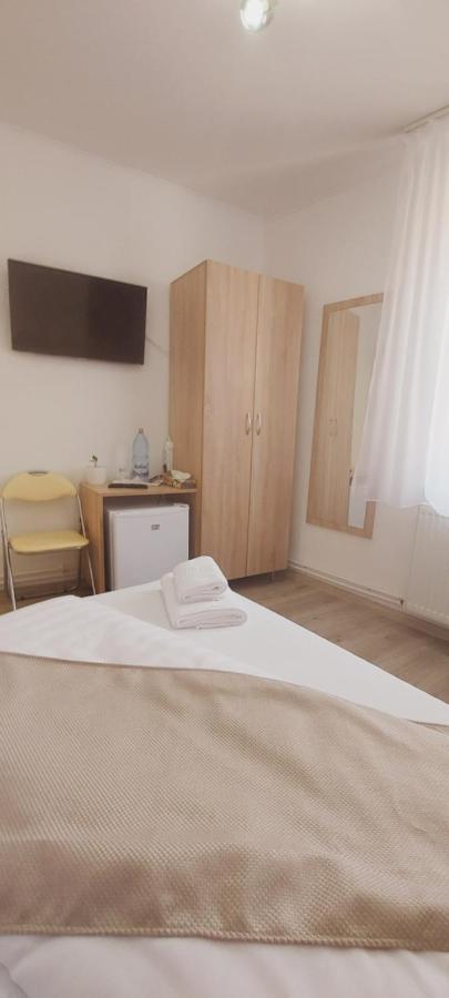 Hotel Lindenhaus à Sibiu Extérieur photo