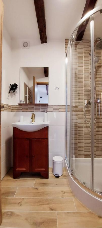 Hotel Lindenhaus à Sibiu Extérieur photo