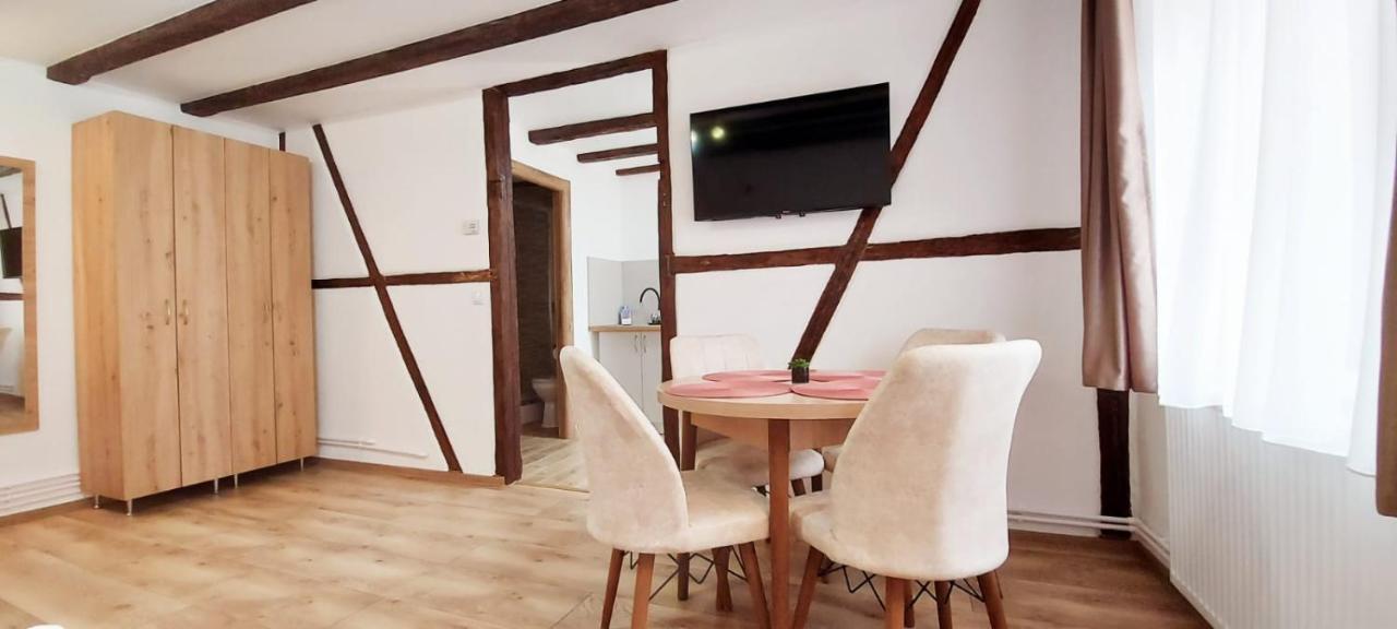 Hotel Lindenhaus à Sibiu Extérieur photo
