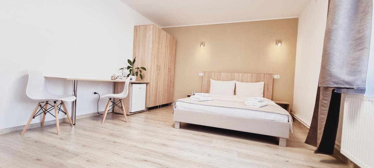Hotel Lindenhaus à Sibiu Extérieur photo