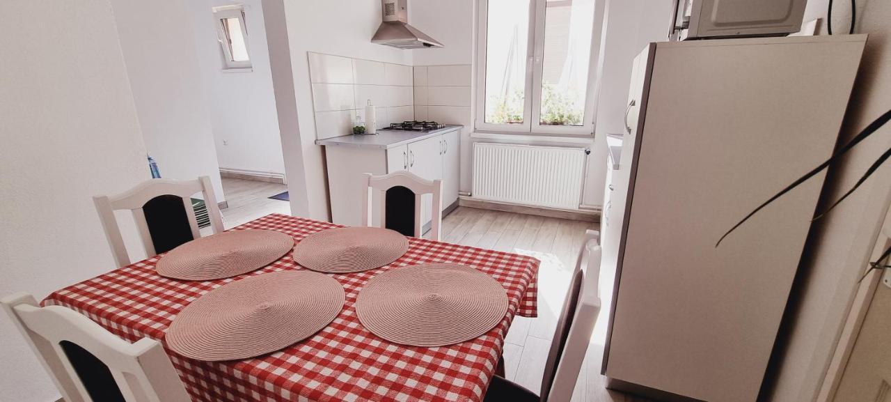 Hotel Lindenhaus à Sibiu Extérieur photo