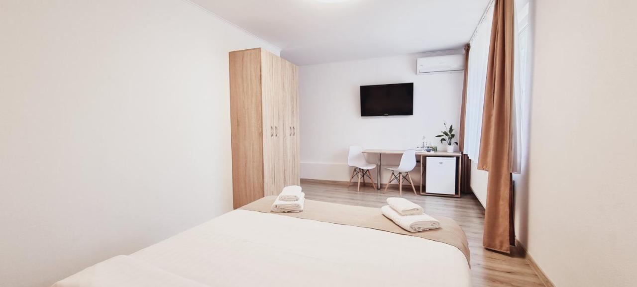 Hotel Lindenhaus à Sibiu Extérieur photo