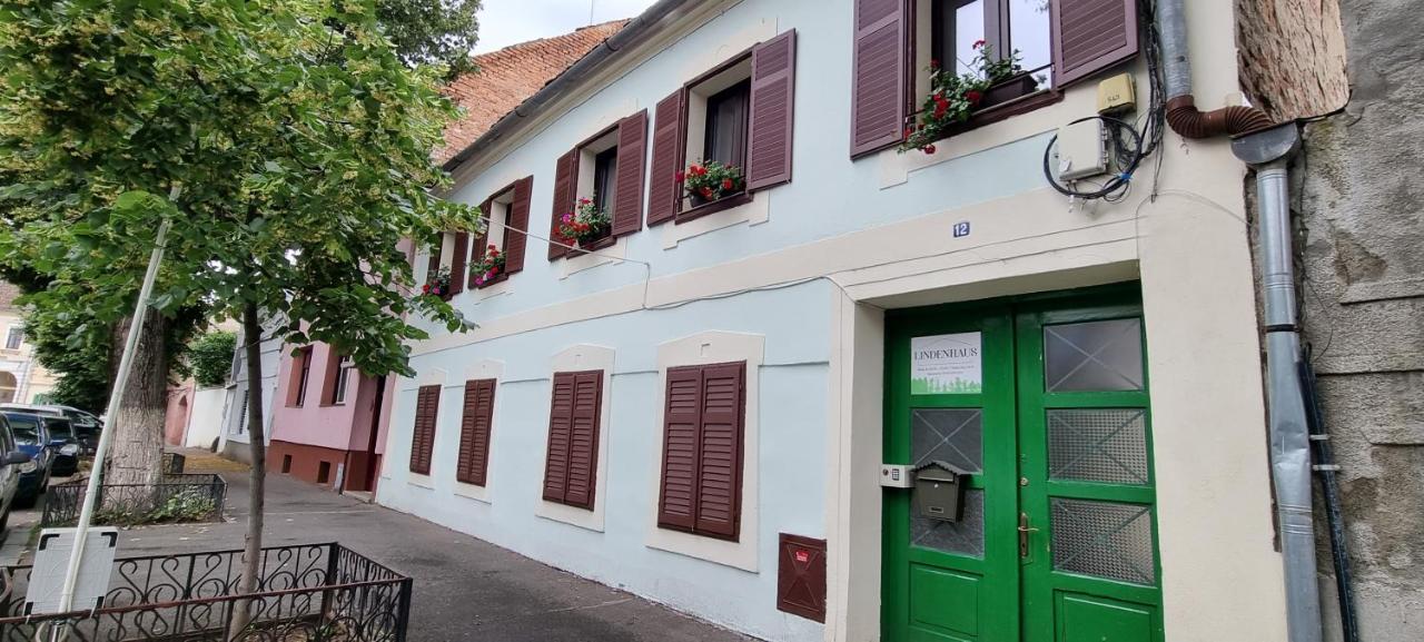Hotel Lindenhaus à Sibiu Extérieur photo