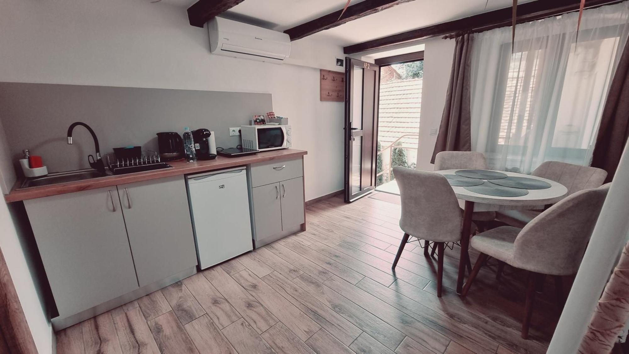 Hotel Lindenhaus à Sibiu Chambre photo